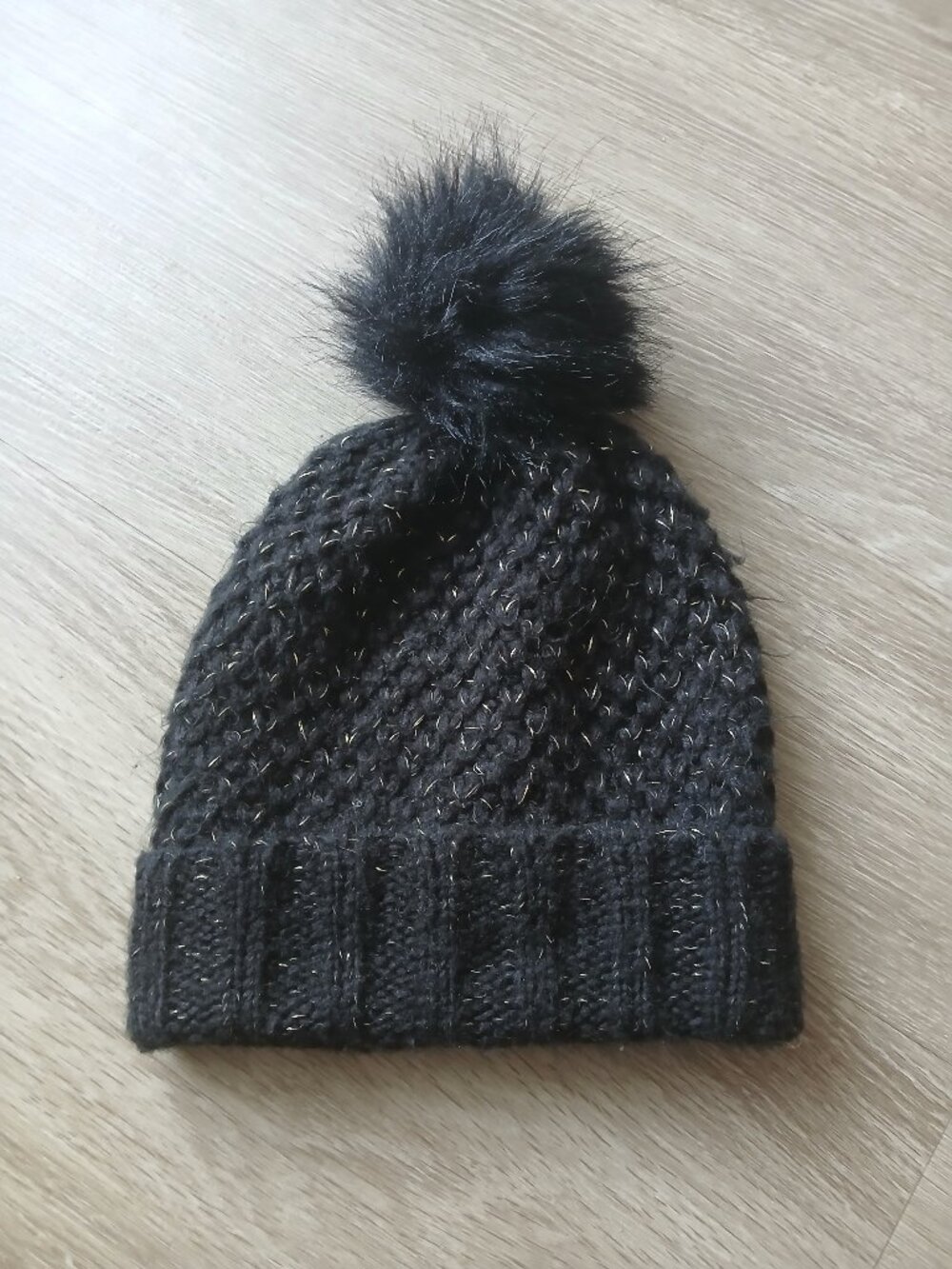 WOMENS BLACK POM POM WINTER HAT!!!